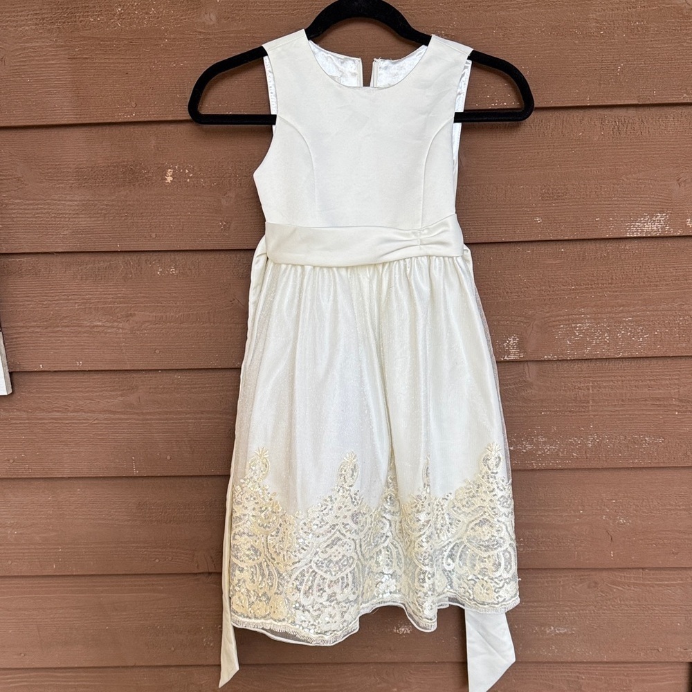 American Princess White and Silver Formal Dress size 7